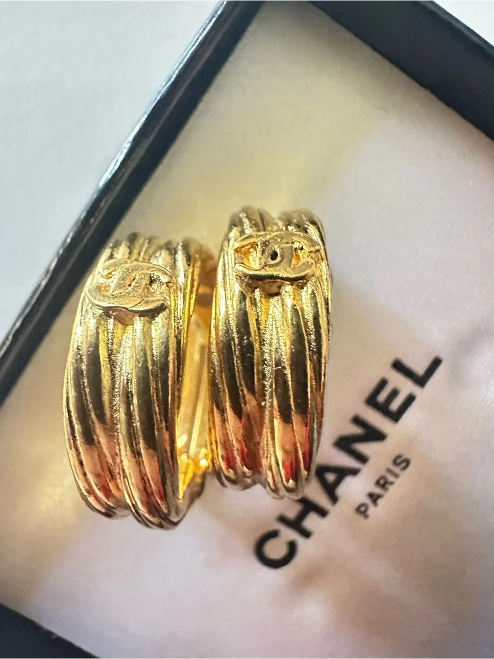 Vintage CHANEL 93P Gold Plated Ribbed CC Hoop Clip-On Earrings w/ Box